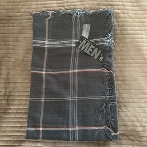 D&Y Gray Plaid Gauze Scarf